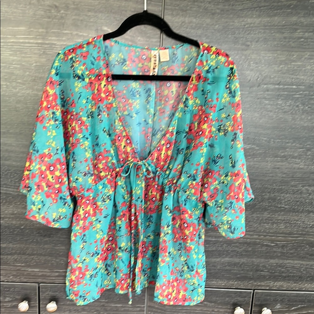 Like New Eyeshadow Polyester Short Kimono w Drawstring Teal w Red Floral print L